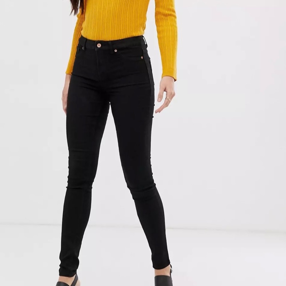 New look Tall skinny jeans in black size 14